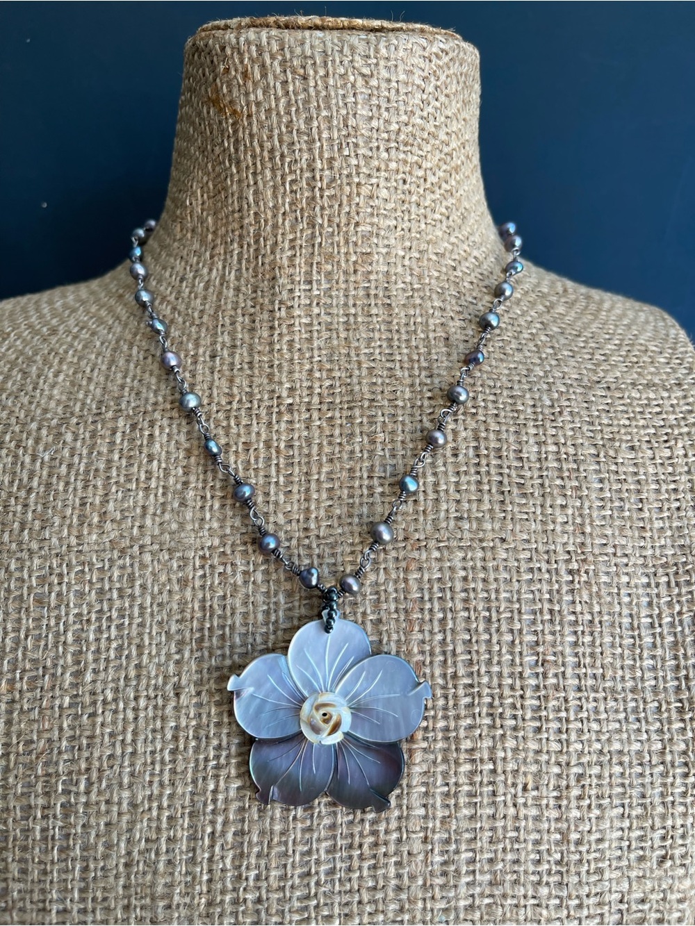 Genuine freshwater pearl and mother of pearl Flower Pendant Necklace